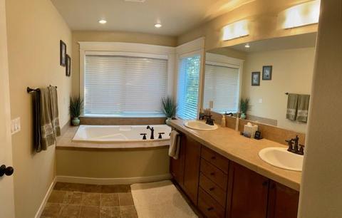 19686 Hollygrape St, Bend, OR 97702 photo 13