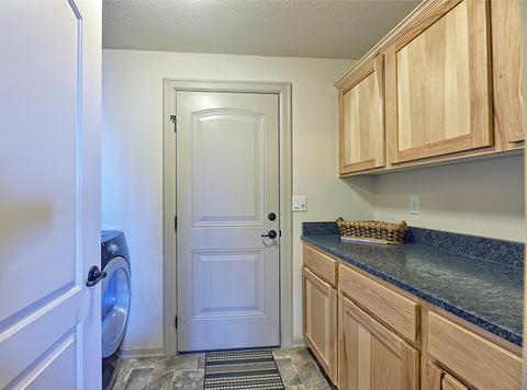 879 Crystal Dr, Eagle Point, OR 97524 photo 19