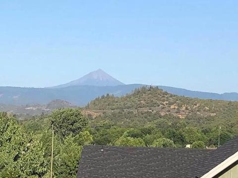 879 Crystal Dr, Eagle Point, OR 97524 photo 24