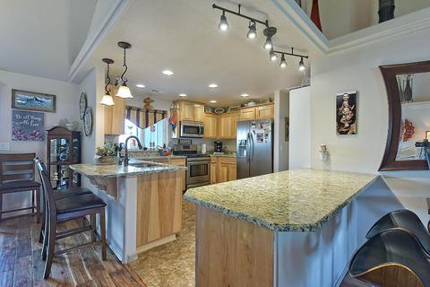 879 Crystal Dr, Eagle Point, OR 97524 photo 6