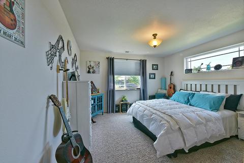 879 Crystal Dr, Eagle Point, OR 97524 photo 15