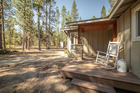 54879 Jack Pine Rd, Bend, OR 97707 photo 3