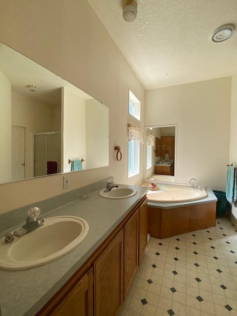 855 Logan Cut Dr, Cave Junction, OR 97523 photo 15