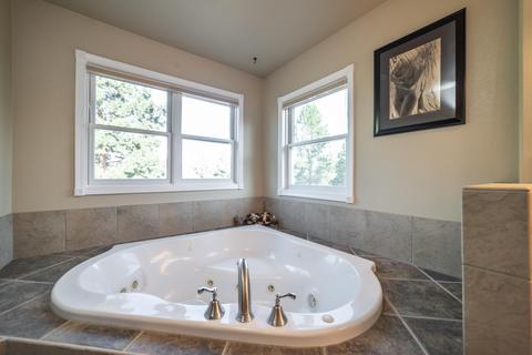 60706 Billadeau Rd, Bend, OR 97702 photo 19