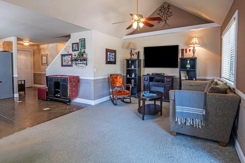 20822 Cassin Dr, Bend, OR 97701 photo 3