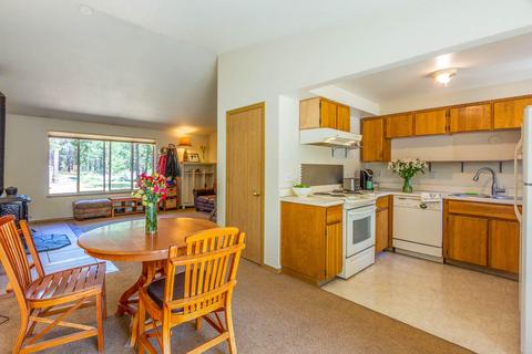 17209 Crane Dr, Bend, OR 97707 photo 1