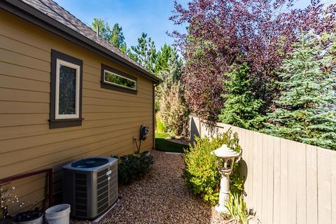 60833 Cobblestone Pl, Bend, OR 97702 photo 27