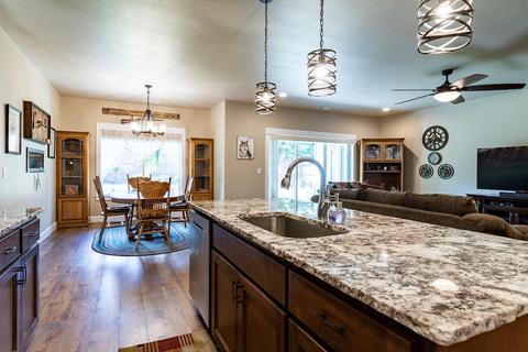1032 Arrowhead Trl, Eagle Point, OR 97524 photo 23