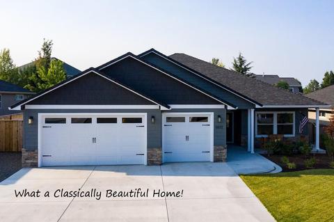 1032 Arrowhead Trl, Eagle Point, OR 97524 photo 1