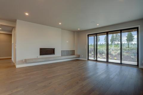 19195 Gateway Loop, Bend, OR 97702 photo 26