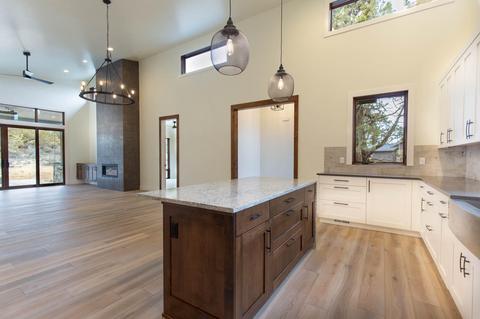 22971 Hideaway Ln, Bend, OR 97701 photo 7