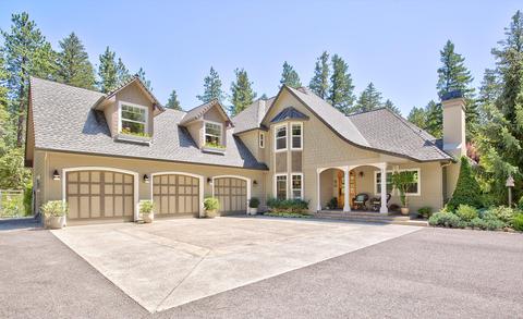 688 Stringer Gap Rd, Grants Pass, OR 97527 photo 1