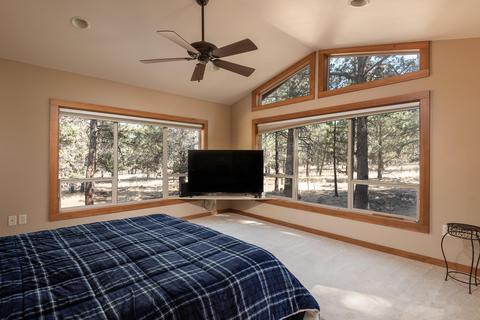 63366 Saddleback Pl, Bend, OR 97703 photo 9