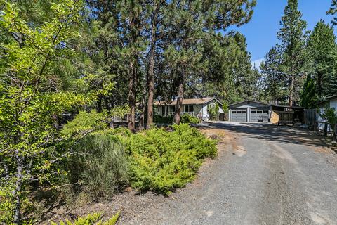 61143 Chuckanut Dr, Bend, OR 97702 photo 2