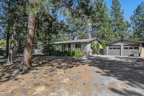 61143 Chuckanut Dr, Bend, OR 97702 photo 3