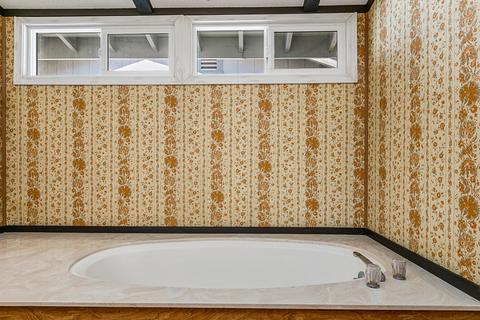61143 Chuckanut Dr, Bend, OR 97702 photo 17