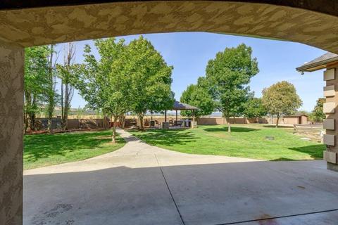 73 Meridian Rd, Eagle Point, OR 97524 photo 6
