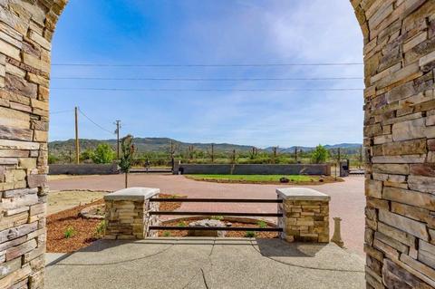 73 Meridian Rd, Eagle Point, OR 97524 photo 4
