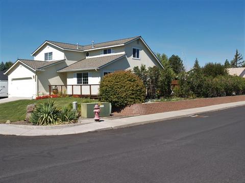 20760 Liberty Ln, Bend, OR 97701 photo 3