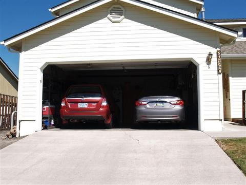 20760 Liberty Ln, Bend, OR 97701 photo 4