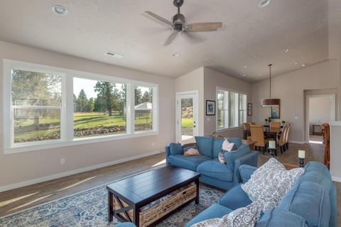 64615 Hunnell Rd, Bend, OR 97703 photo 5