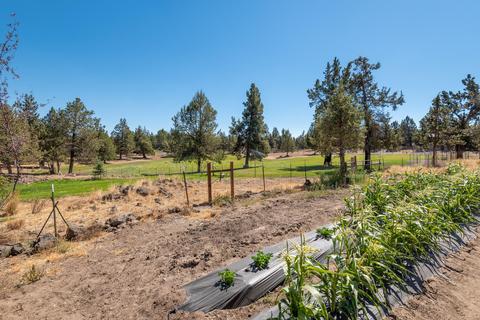 64615 Hunnell Rd, Bend, OR 97703 photo 30