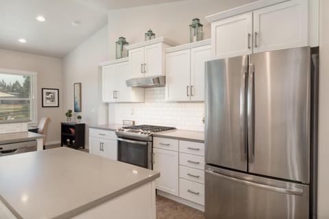 64615 Hunnell Rd, Bend, OR 97703 photo 12
