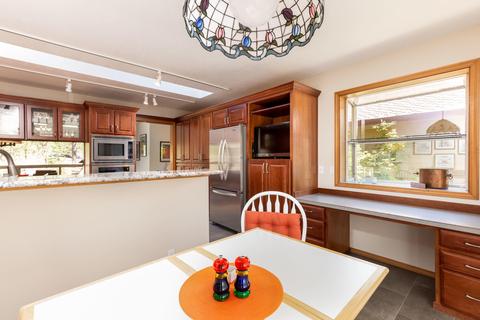 18206 Oregon Loop, Sunriver, OR 97707 photo 5