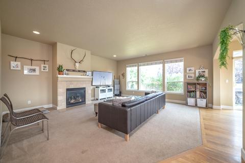20754 Kilbourne Loop, Bend, OR 97701 photo 9