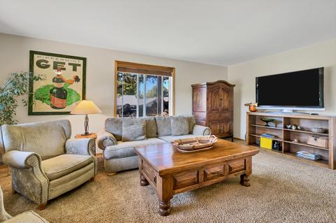2014 NE Jackson Ave, Bend, OR 97701 photo 3