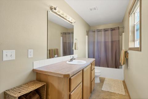 2014 NE Jackson Ave, Bend, OR 97701 photo 11