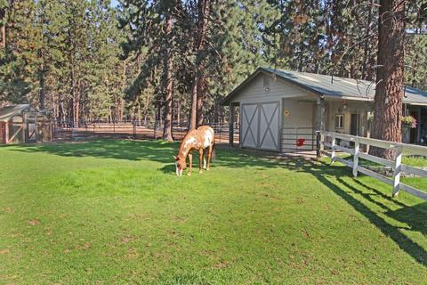 60076 Turquoise Rd, Bend, OR 97702 photo 12