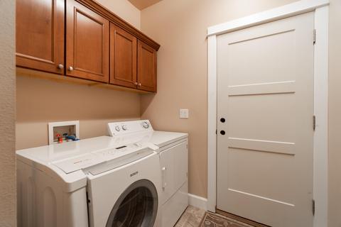 61433 Davis Lake Loop, Bend, OR 97702 photo 18