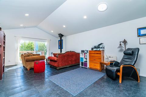 20843 Solstice Dr, Bend, OR 97703 photo 23