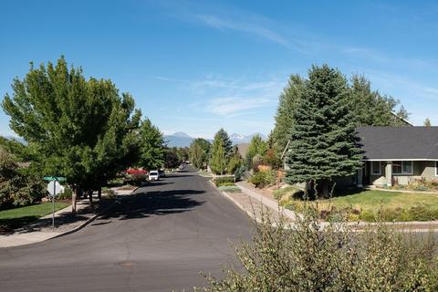 63459 Phoenix Way, Bend, OR 97701 photo 27