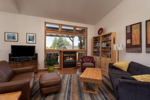 63459 Phoenix Way, Bend, OR 97701 photo 7