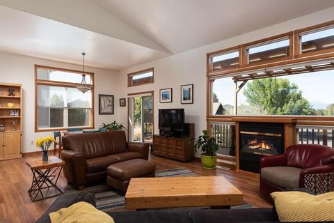 63459 Phoenix Way, Bend, OR 97701 photo 4