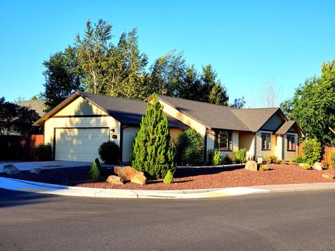 63280 Ridgefield Dr, Bend, OR 97701 photo 2