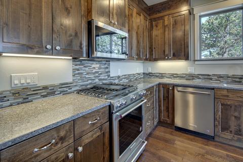 63102 Pikes Ct, Bend, OR 97701 photo 12