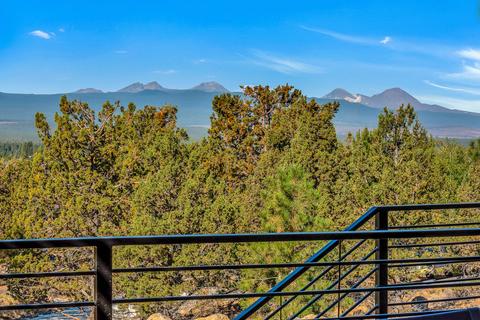 2624 NW Sample Ct, Bend, OR 97703 photo 4