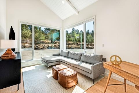 2624 NW Sample Ct, Bend, OR 97703 photo 26