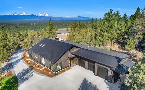 2624 NW Sample Ct, Bend, OR 97703 photo 1