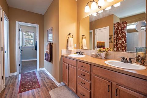 60878 Garrison Dr, Bend, OR 97702 photo 9