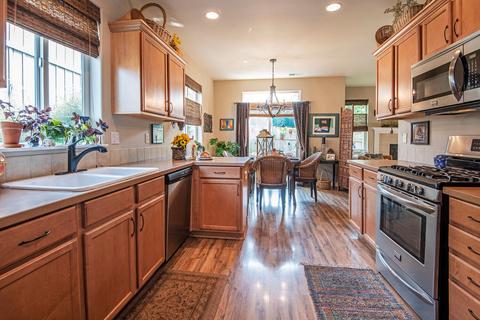 60878 Garrison Dr, Bend, OR 97702 photo 6