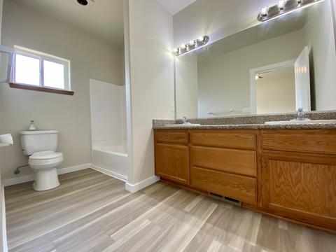 26 Dianne Way, Eagle Point, OR 97524 photo 13