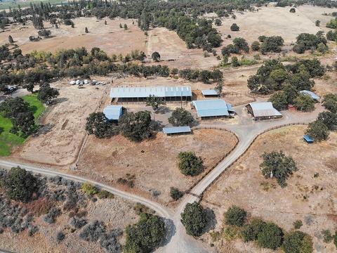 4685 Brownsboro Hwy, Eagle Point, OR 97524 photo 2