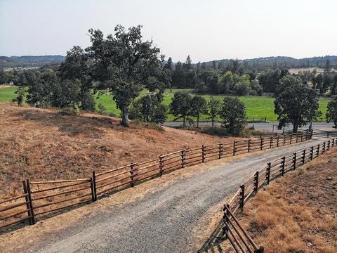 4685 Brownsboro Hwy, Eagle Point, OR 97524 photo 21
