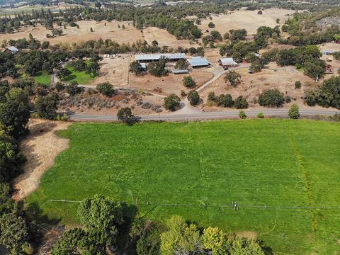 4685 Brownsboro Hwy, Eagle Point, OR 97524 photo 1