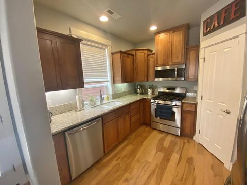 1150 Rustler Peak St, Central Point, OR 97502 photo 9