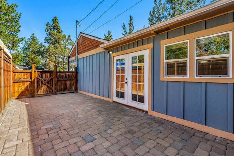 545 NE Irving Ave, Bend, OR 97701 photo 24